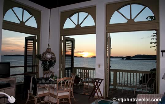 Gallows Point Resort - Inside Suite